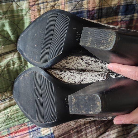 Naturalizer boots - Picture 5 of 5